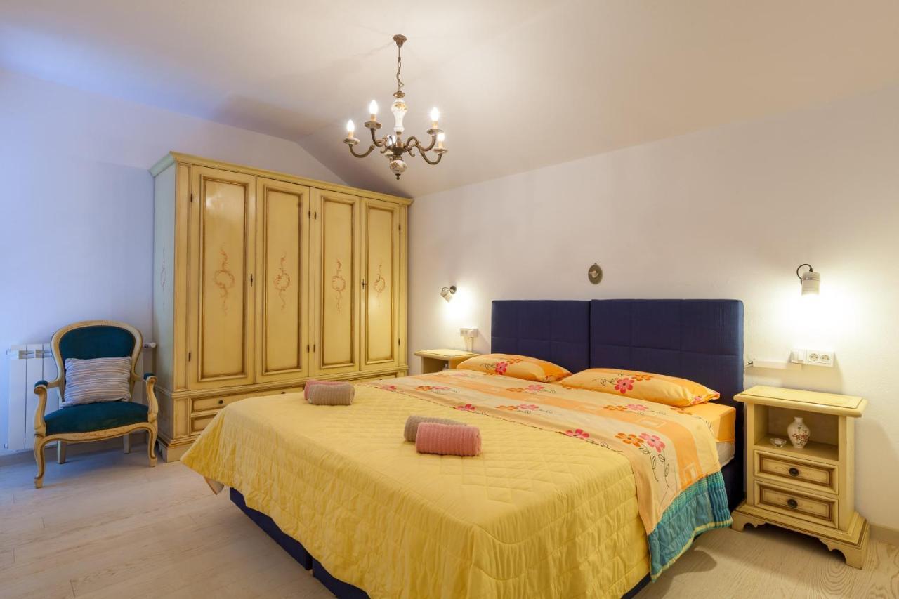 Holiday Home Duje Трогир Экстерьер фото